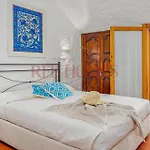 فيلة Domus De Pedra مارينا دي بورتيسكو