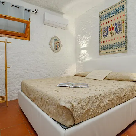 Domus De Pedra Villa Portisco